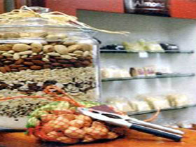 Almondco Almond Hut - ACT Tourism 1