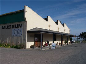 Meningie Cheese Factory Museum - ACT Tourism 0