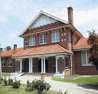 Hay War Memorial High School Museum - ACT Tourism