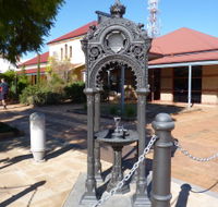 Witcombe Fountain - ACT Tourism