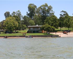 Griffith Boat Club - ACT Tourism 1