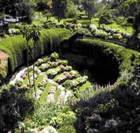 Umpherston Sinkhole - ACT Tourism