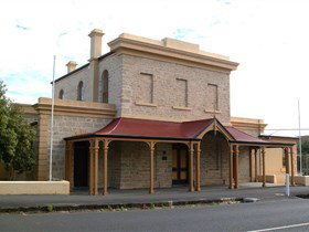 The Old Courthouse - ACT Tourism 0