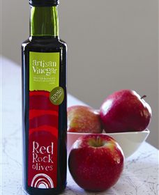 Red Rock Olives - ACT Tourism 3