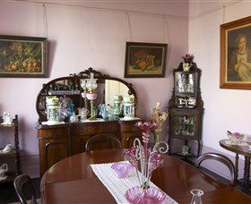 Jerilderie Historic Residence - Historic Home And Gardens - ACT Tourism 0