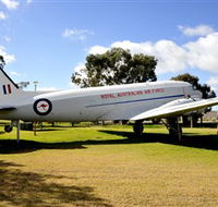 Douglas DC3 Dakota - ACT Tourism