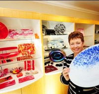 Exclusive Hot Glass Gallery - ACT Tourism