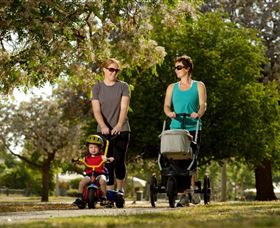Narrandera Bike And Hike Track - ACT Tourism 1