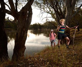 Narrandera Bike And Hike Track - ACT Tourism 0