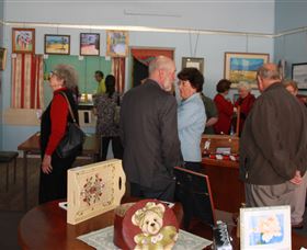 Peak Hill Art Gallery - ACT Tourism 0