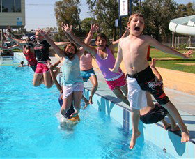 Dubbo Aquatic Leisure Centre - ACT Tourism 0