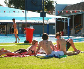Dubbo Aquatic Leisure Centre - ACT Tourism 1