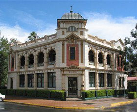 Moree Plains Gallery - ACT Tourism 1