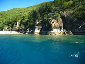 Blue Pearl Bay - ACT Tourism 0