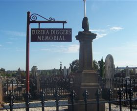 Ballarat General Cemeteries - ACT Tourism 2