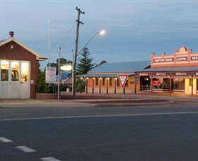 Up-To-Date Store Cultural And Learning Precinct - ACT Tourism 4