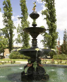 Victory Memorial Gardens - ACT Tourism 1