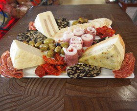 Knights Meats And Deli - ACT Tourism 1