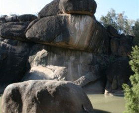 Cranky Rock Nature Reserve - ACT Tourism 0