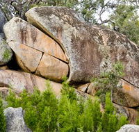 Frog Rock - ACT Tourism