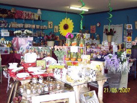 Warwicks Gardens Galore - ACT Tourism 1