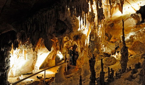 Wollondilly Cave - ACT Tourism 0
