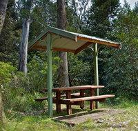 Devils Hole lookout walk and picnic area - ACT Tourism