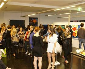 Bondi Art Lounge - ACT Tourism 0