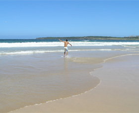 Shellharbour Beach - ACT Tourism 1
