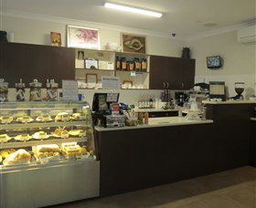 Medowie Macadamias - ACT Tourism 3