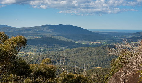 Big Nellie Lookout And Picnic Area - ACT Tourism 3
