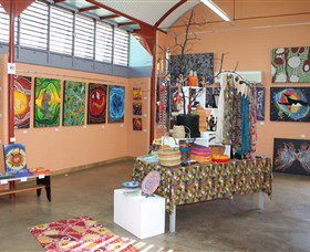Dunghutti Ngaku Aboriginal Art Gallery - ACT Tourism 0