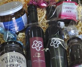 Kendall Cellars And Providore - ACT Tourism 1