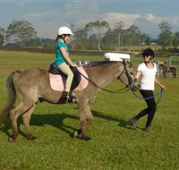 Port Macquarie Horse Riding Centre - ACT Tourism