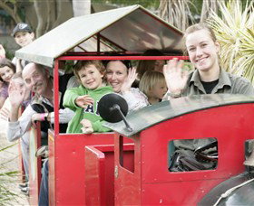 Macadamia Castle - ACT Tourism 3