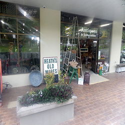 Heaths Old Wares, Collectables & Industrial Antiques - ACT Tourism 1