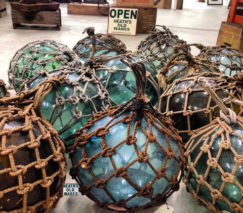 Heaths Old Wares, Collectables & Industrial Antiques - ACT Tourism 3