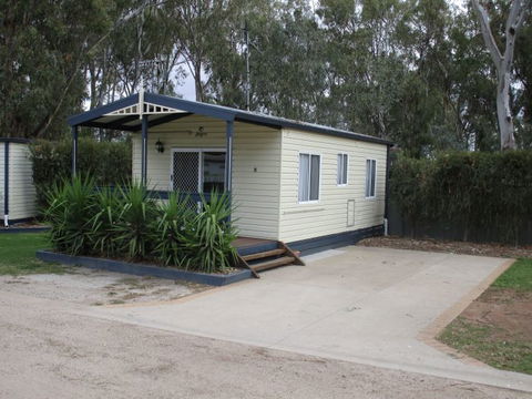 McLean Beach Holiday Park - ACT Tourism 6