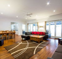 The Retreat Port Stephens - ACT Tourism