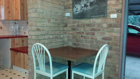 Hilldrop Motor Inn - ACT Tourism 4