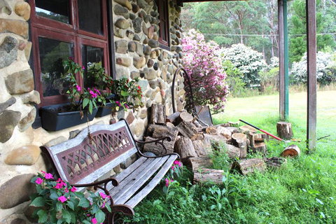 Rossiters’ Paintings - ACT Tourism 3