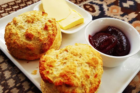 7 Hour Full Day Tour: Morning Tea, Chocolate, Olives, 3 Wineries & Lunch - ACT Tourism 3