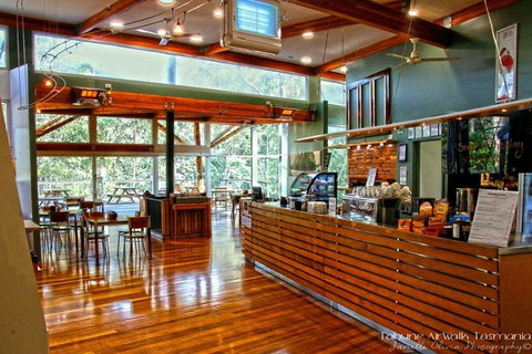 Small-group DayTour From Hobart: Hastings Caves, Huon Valley And Tahune AirWalk - ACT Tourism 15