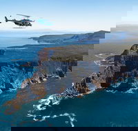 30-Minute Two Capes and Tasman Helicopter Flight from Port Arthur - ACT Tourism