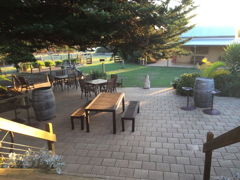 Rustic Blue Gallery Cafe Day Spa - ACT Tourism 0