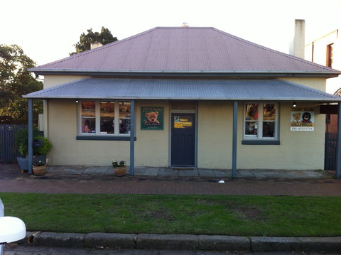 Teddy Bears Downstairs And Grandma's Feather Bed - ACT Tourism 0