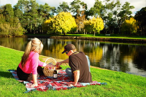Bells Parade Reserve - ACT Tourism 2