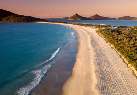 Bennetts Beach - ACT Tourism 0
