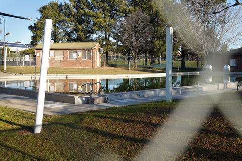 Bungendore Pool - ACT Tourism 1