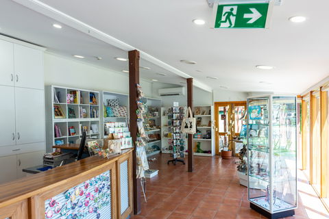 Swan Hill Regional Art Gallery - ACT Tourism 1
